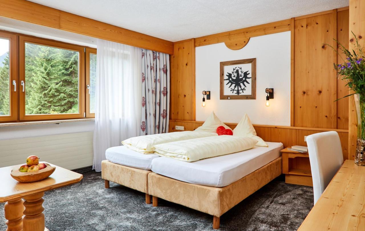 Hotel Hubertushof - Ihr Hotel Mit Herz Leutasch Værelse billede