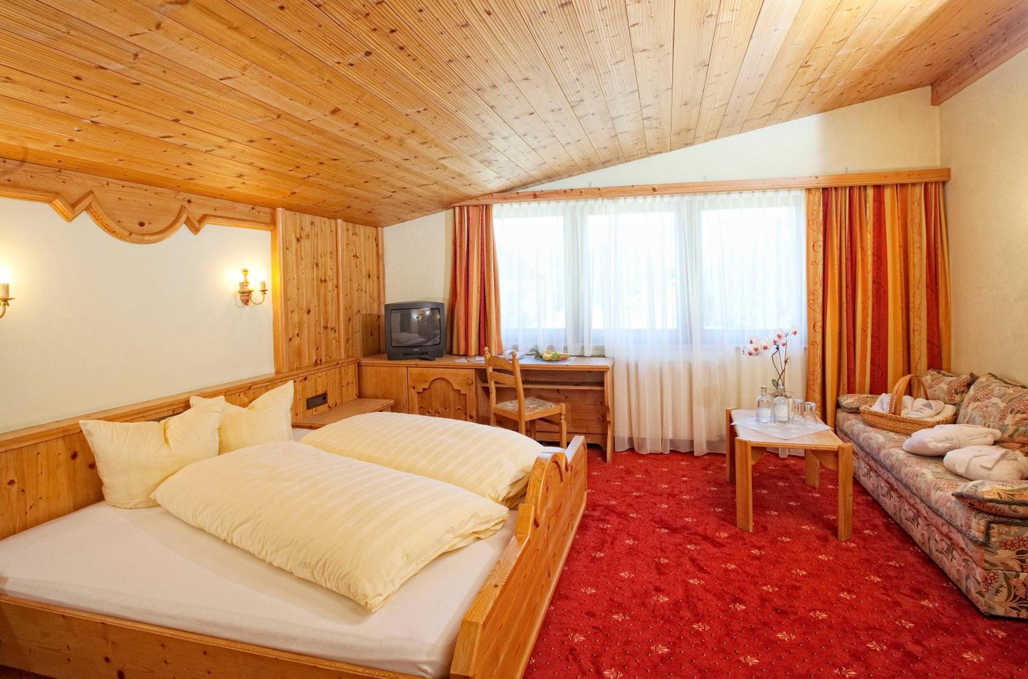 Hotel Hubertushof - Ihr Hotel Mit Herz Leutasch Værelse billede